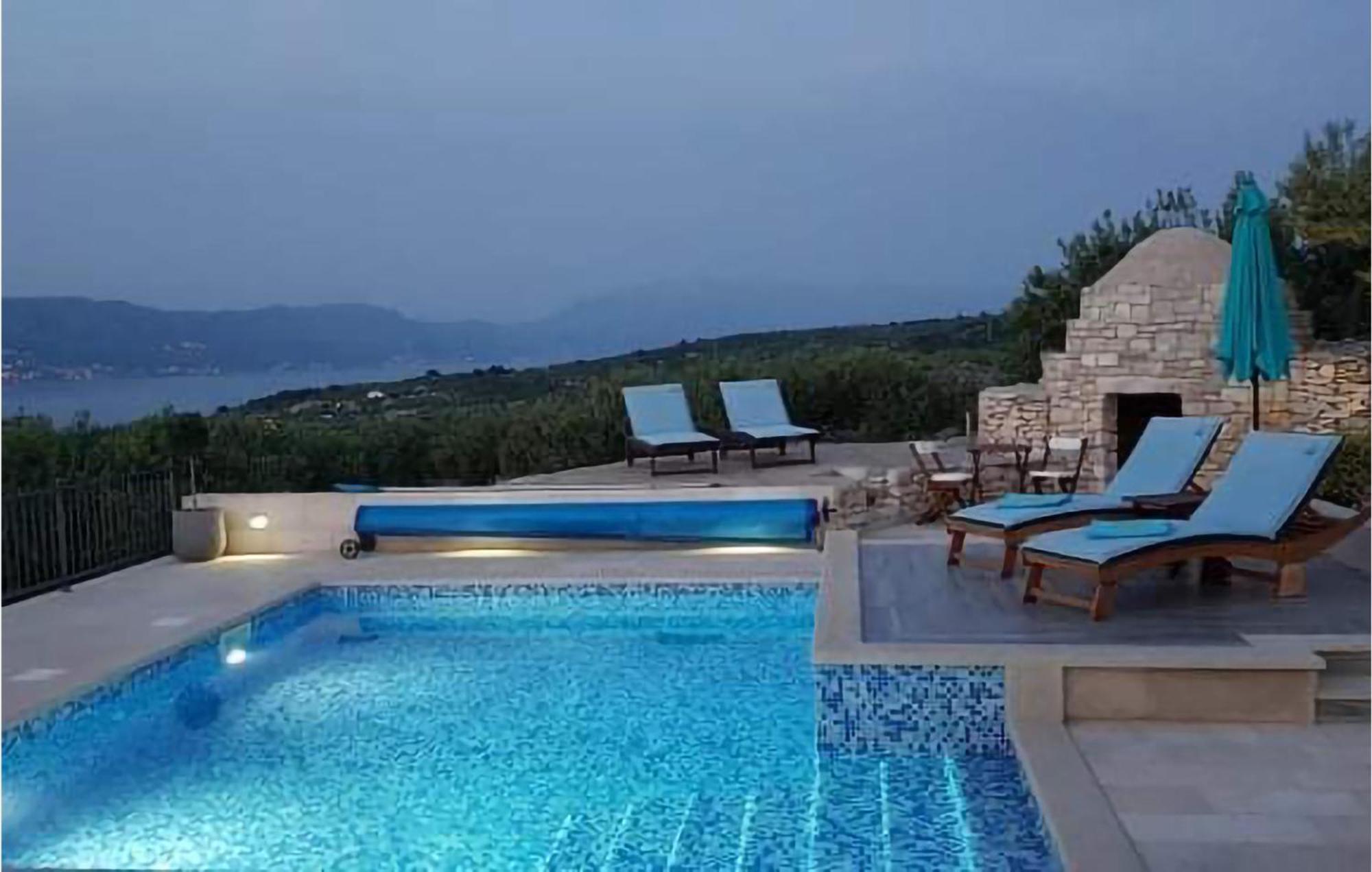 Pet Friendly Home In Postira With Wifi Exterior foto